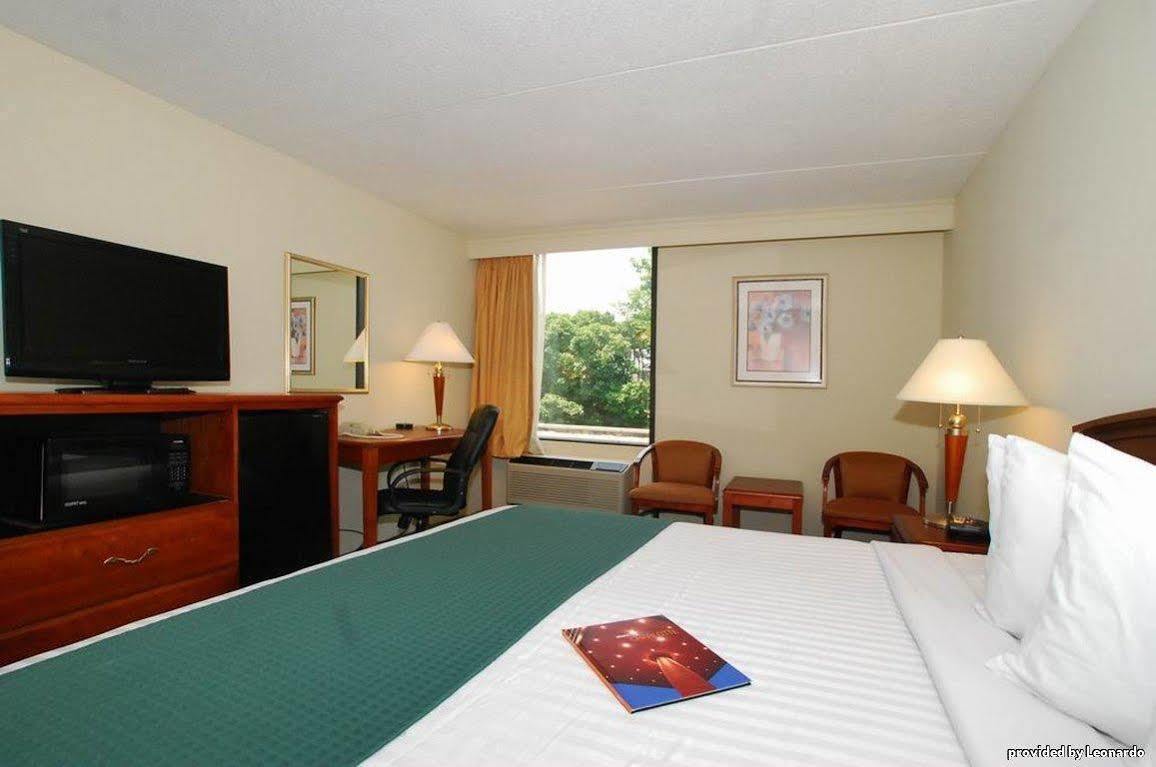 Best Western Plus Lower South End Charlotte Szoba fotó